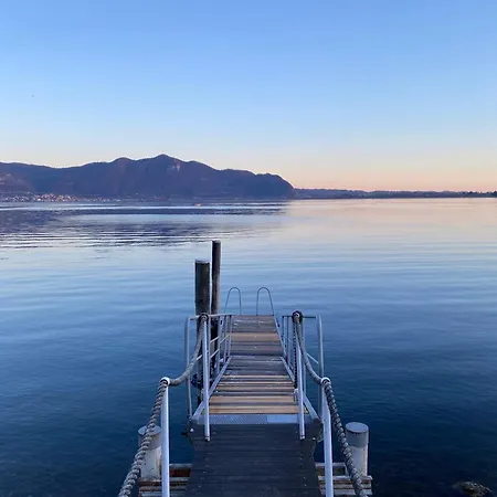 Anastasye Your Lakefront Vacation *