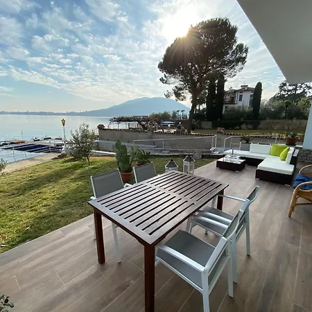 Anastasye Your Lakefront Vacation * Predore