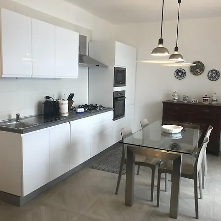 Vakantiehuis Anastasye Your Lakefront Vacation Predore