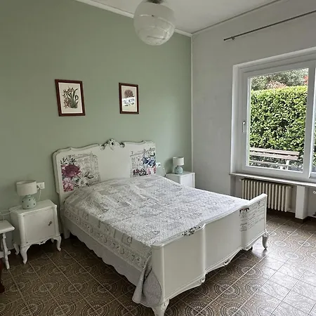 Anastasye Your Lakefront Vacation Vakantiehuis *